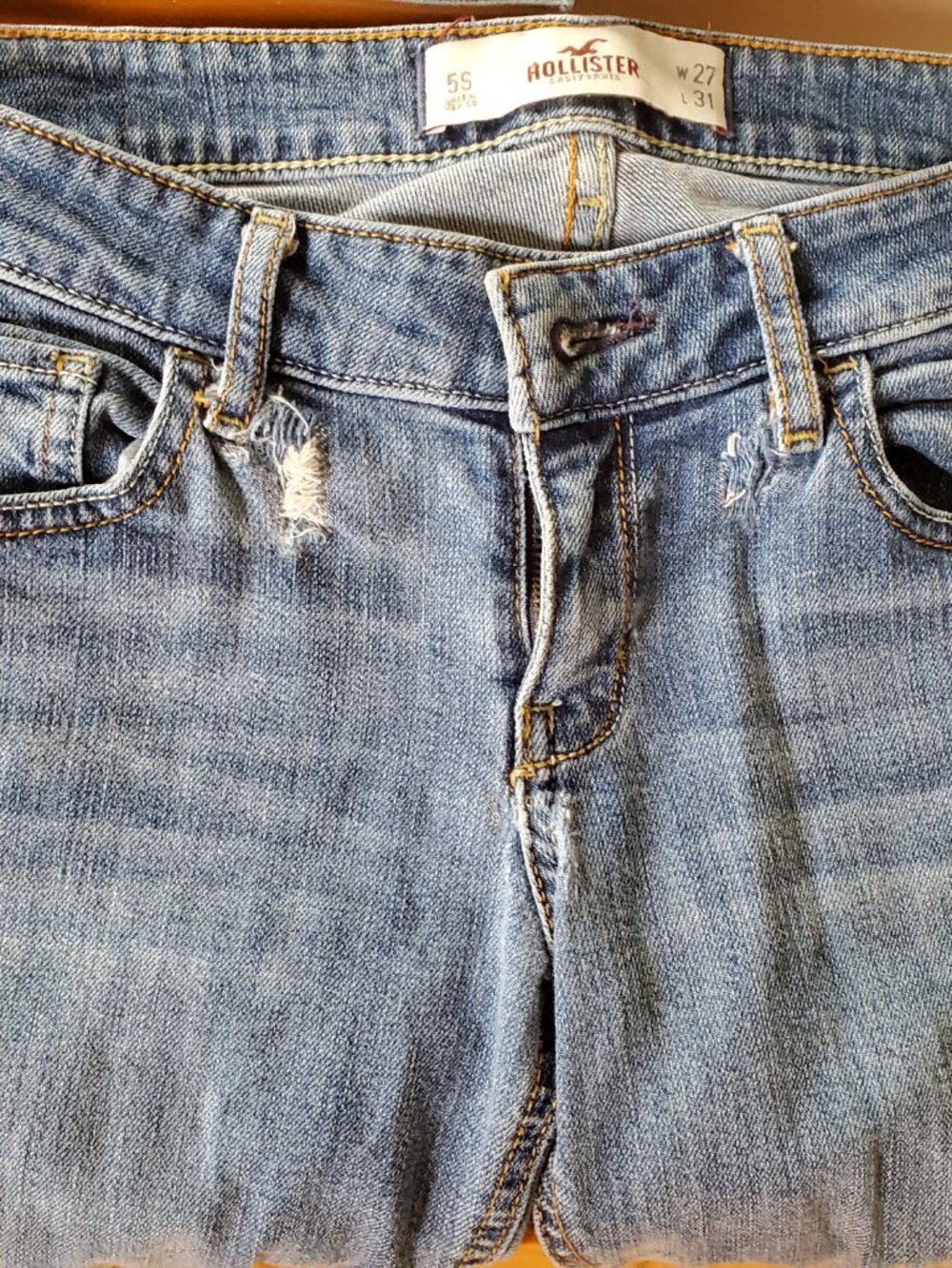 Hollister Jeans - Picture 12 of 16